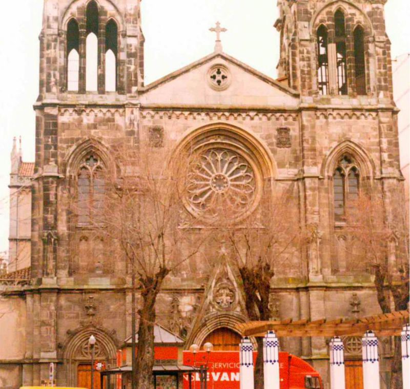 Rehabilitación de la fachada en Iglesia de San Lorenzo (Gijón)   Antes